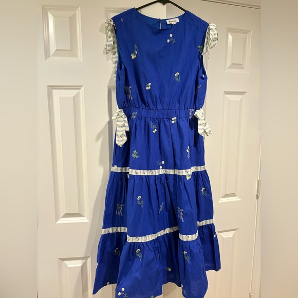 Blue Floral Embroidered Tiered Midi Dress with Ruffle Detail - Picture 3 of 7
